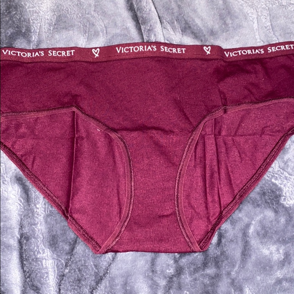 Traditional cotton panty by Victoria’s Secret
